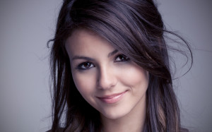 Victoria Justice HD Wallpapers