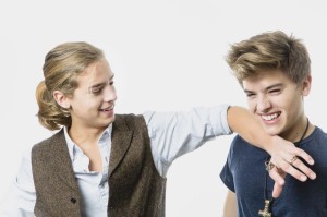 Dylan Sprouse And Cole Sprouse Wallpaper