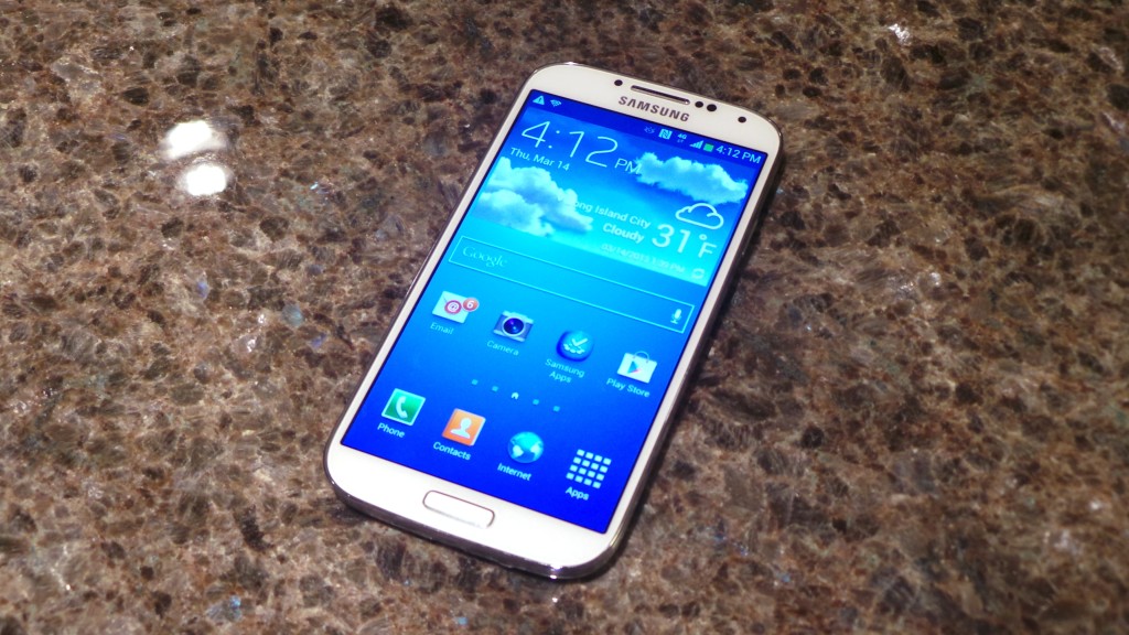New Smartphone Samsung Galaxy S4