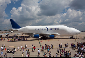 Dreamlifter Boeing 747-400(LCF)