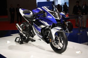 Yamaha R25 Picture Motor Show
